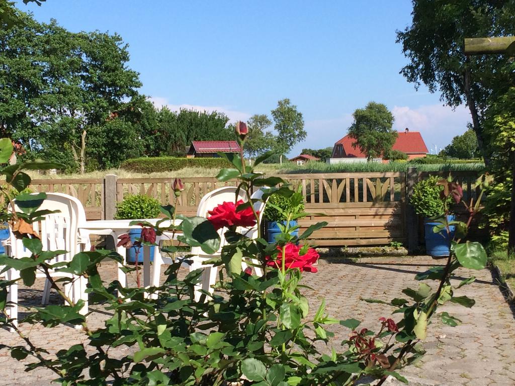 Bed and Breakfast Huus Stoertebeker Dornumersiel Zewnętrze zdjęcie